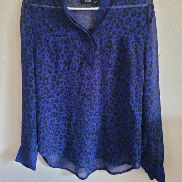 a.n.a. leopard blouse - Picture 5 of 6